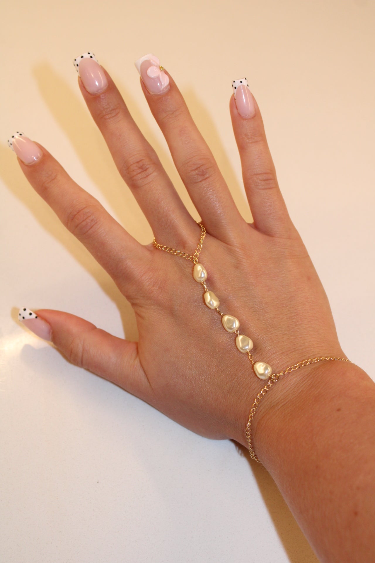 Calypso Pearl Hand Chain Bracelet 18K Non-Tarnish - Gold