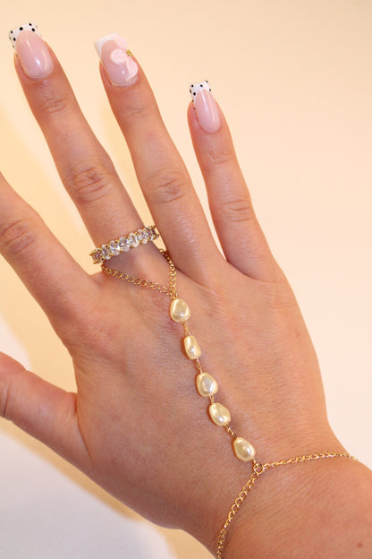 Calypso Pearl Hand Chain Bracelet 18K Non-Tarnish - Gold