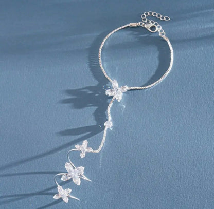 Florentina Four Petal Flower Crystal Hand Chain Bracelet - Gold & Silver
