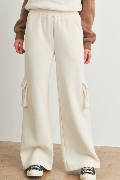 Everyday Cargo Fleece Flare Sweatpants - Ivory